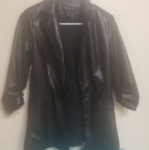 Quarter sleeve leather jacket blazer